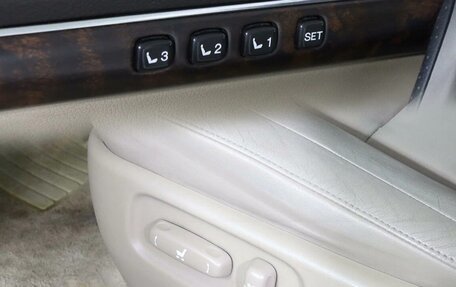 Toyota Land Cruiser 200, 2010 год, 3 100 000 рублей, 14 фотография