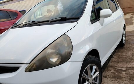Honda Fit III, 2003 год, 400 000 рублей, 2 фотография