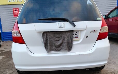 Honda Fit III, 2003 год, 400 000 рублей, 3 фотография