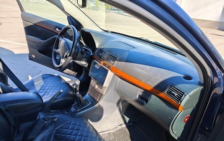 Toyota Avensis III рестайлинг, 2007 год, 900 000 рублей, 11 фотография