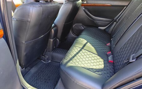 Toyota Avensis III рестайлинг, 2007 год, 900 000 рублей, 33 фотография