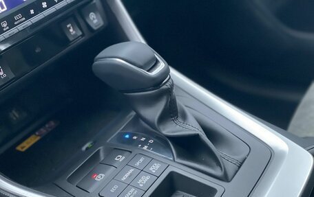 Toyota RAV4, 2025 год, 3 900 000 рублей, 10 фотография