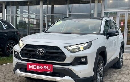 Toyota RAV4, 2025 год, 3 900 000 рублей, 2 фотография