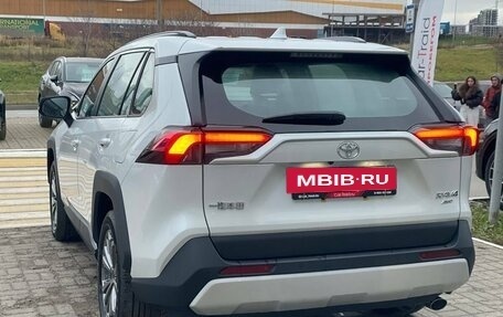 Toyota RAV4, 2025 год, 3 900 000 рублей, 7 фотография