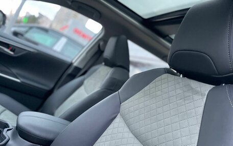 Toyota RAV4, 2025 год, 3 900 000 рублей, 17 фотография