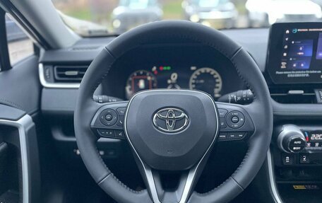 Toyota RAV4, 2025 год, 3 900 000 рублей, 15 фотография