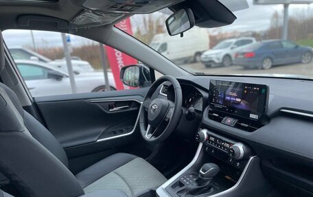 Toyota RAV4, 2025 год, 3 900 000 рублей, 23 фотография