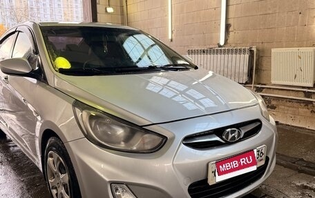 Hyundai Solaris II рестайлинг, 2011 год, 850 000 рублей, 2 фотография