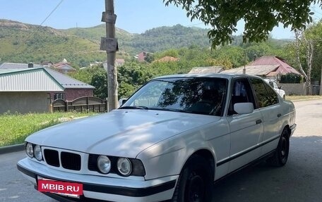 BMW 5 серия, 1993 год, 550 000 рублей, 2 фотография