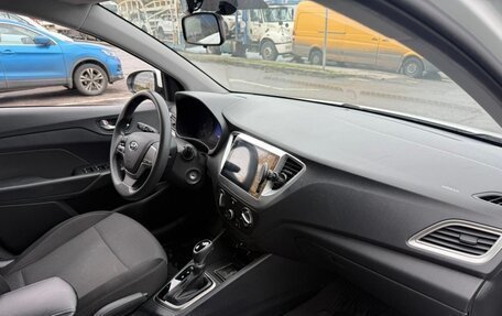 Hyundai Solaris II рестайлинг, 2021 год, 1 600 000 рублей, 8 фотография