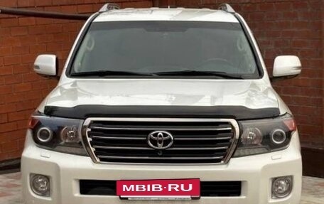 Toyota Land Cruiser 200, 2014 год, 5 000 000 рублей, 2 фотография