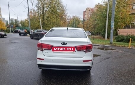 KIA Rio III рестайлинг, 2016 год, 798 000 рублей, 10 фотография