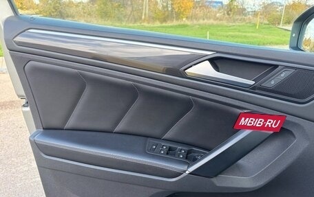 Volkswagen Tiguan II, 2019 год, 3 500 000 рублей, 10 фотография