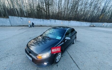 Volkswagen Polo VI (EU Market), 2011 год, 587 000 рублей, 2 фотография