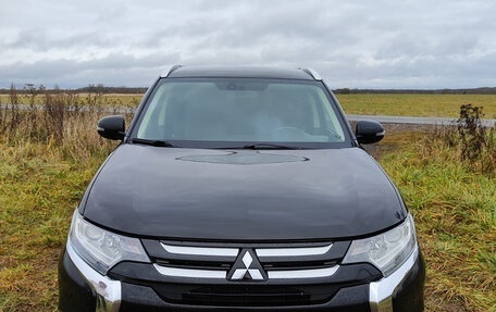 Mitsubishi Outlander III рестайлинг 3, 2015 год, 1 450 000 рублей, 1 фотография