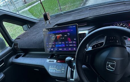 Honda Stepwgn IV, 2012 год, 750 000 рублей, 4 фотография