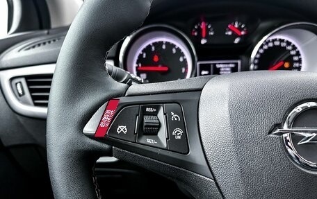 Opel Astra K, 2019 год, 1 700 000 рублей, 11 фотография