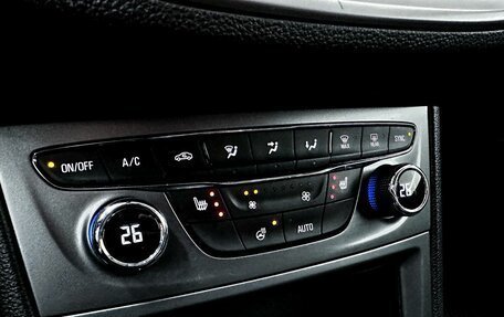 Opel Astra K, 2019 год, 1 700 000 рублей, 16 фотография