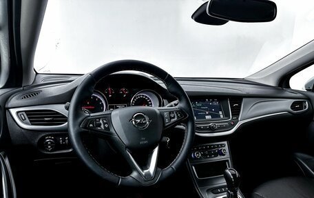 Opel Astra K, 2019 год, 1 700 000 рублей, 20 фотография