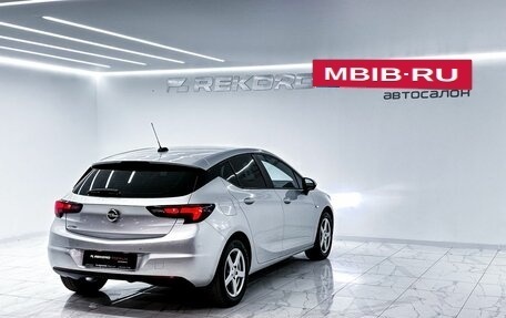 Opel Astra K, 2019 год, 1 700 000 рублей, 26 фотография