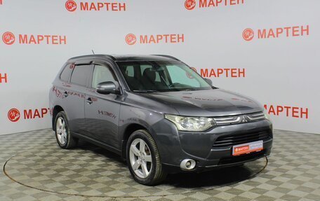 Mitsubishi Outlander III рестайлинг 3, 2013 год, 1 259 000 рублей, 3 фотография
