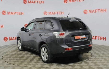 Mitsubishi Outlander III рестайлинг 3, 2013 год, 1 259 000 рублей, 7 фотография