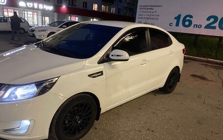 KIA Rio III рестайлинг, 2014 год, 880 000 рублей, 14 фотография