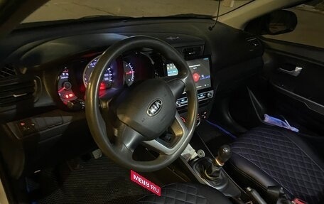 KIA Rio III рестайлинг, 2014 год, 880 000 рублей, 5 фотография