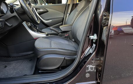 Opel Astra J, 2013 год, 719 000 рублей, 25 фотография