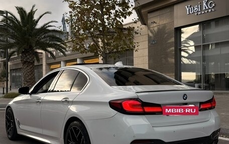 BMW 5 серия, 2018 год, 4 000 000 рублей, 2 фотография