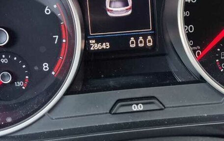 Volkswagen Tiguan II, 2020 год, 2 900 000 рублей, 6 фотография