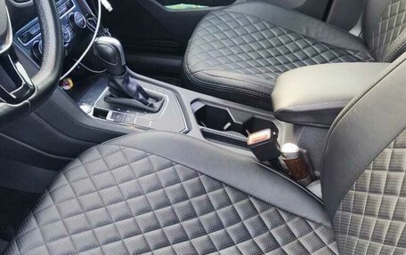 Volkswagen Tiguan II, 2020 год, 2 900 000 рублей, 7 фотография