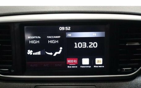 KIA Sportage IV рестайлинг, 2020 год, 2 300 000 рублей, 12 фотография