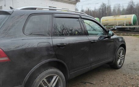Volkswagen Touareg III, 2010 год, 1 350 000 рублей, 4 фотография