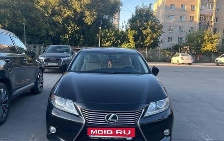 Lexus ES VII, 2013 год, 1 800 000 рублей, 5 фотография
