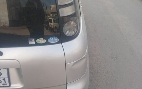 Toyota Sienta I, 2010 год, 550 000 рублей, 4 фотография