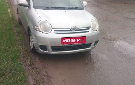 Toyota Sienta I, 2010 год, 550 000 рублей, 7 фотография