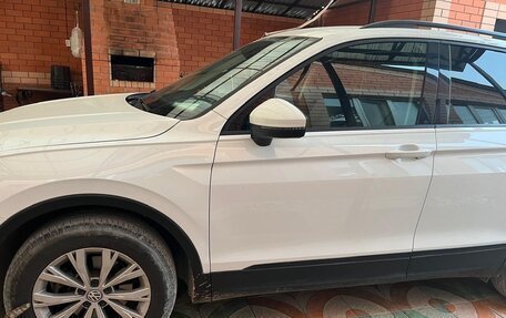 Volkswagen Tiguan II, 2019 год, 1 850 000 рублей, 2 фотография