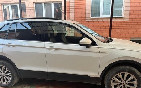 Volkswagen Tiguan II, 2019 год, 1 850 000 рублей, 3 фотография