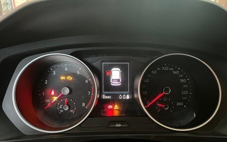 Volkswagen Tiguan II, 2019 год, 1 850 000 рублей, 5 фотография