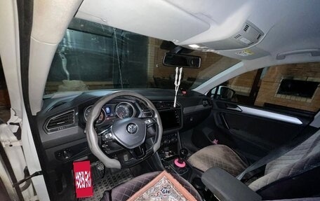 Volkswagen Tiguan II, 2019 год, 1 850 000 рублей, 6 фотография