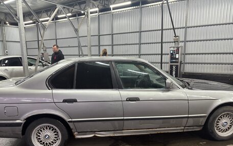 BMW 5 серия, 1990 год, 260 000 рублей, 4 фотография