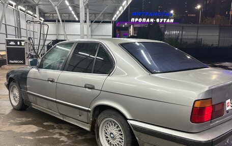 BMW 5 серия, 1990 год, 260 000 рублей, 7 фотография
