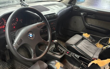 BMW 5 серия, 1990 год, 260 000 рублей, 11 фотография