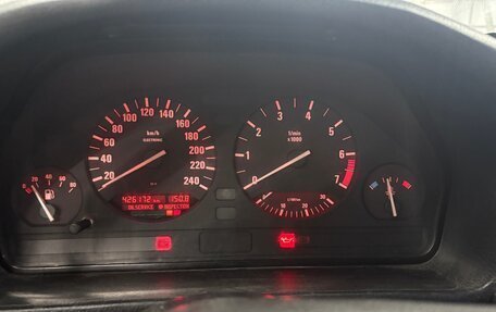 BMW 5 серия, 1990 год, 260 000 рублей, 12 фотография