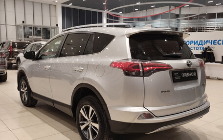 Toyota RAV4, 2016 год, 2 100 000 рублей, 8 фотография