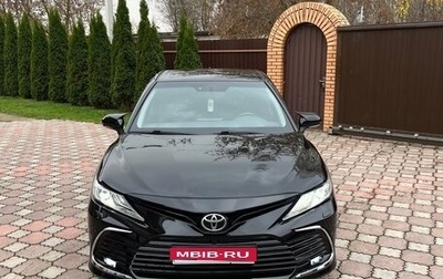 Toyota Camry, 2021 год, 2 700 000 рублей, 1 фотография