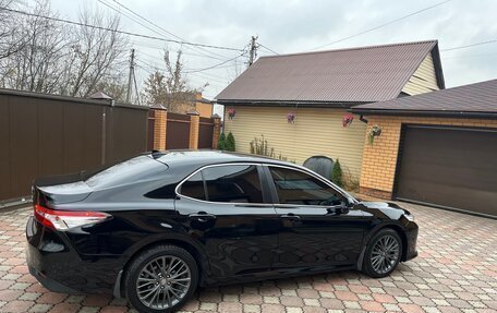 Toyota Camry, 2021 год, 2 700 000 рублей, 7 фотография