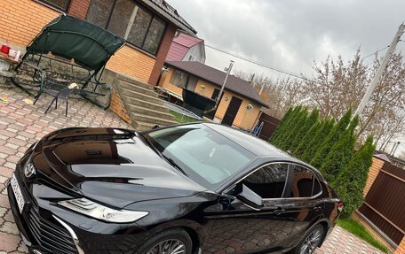 Toyota Camry, 2021 год, 2 700 000 рублей, 18 фотография