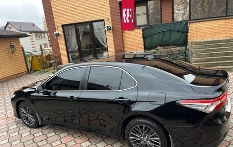 Toyota Camry, 2021 год, 2 700 000 рублей, 14 фотография